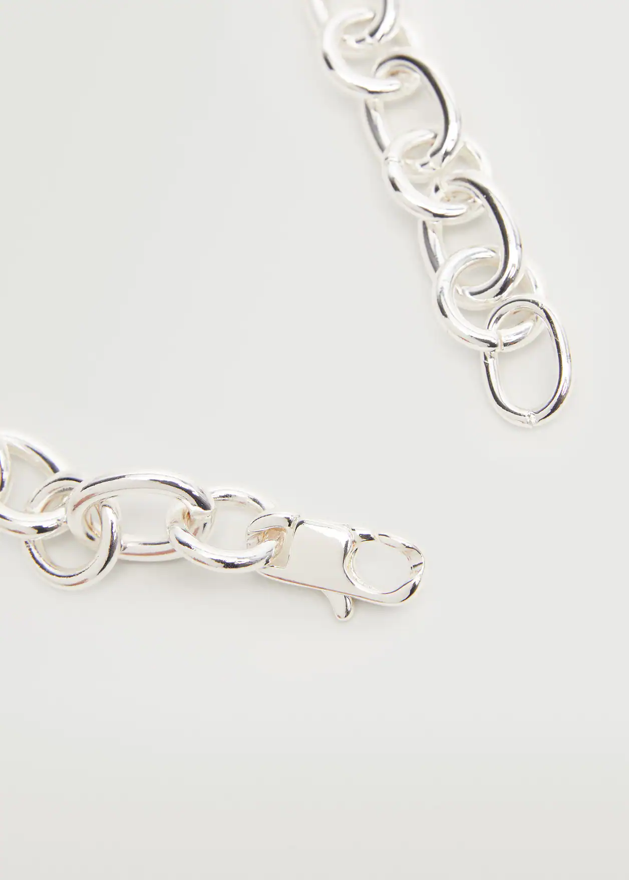 Embossed hoop earrings – Image 4